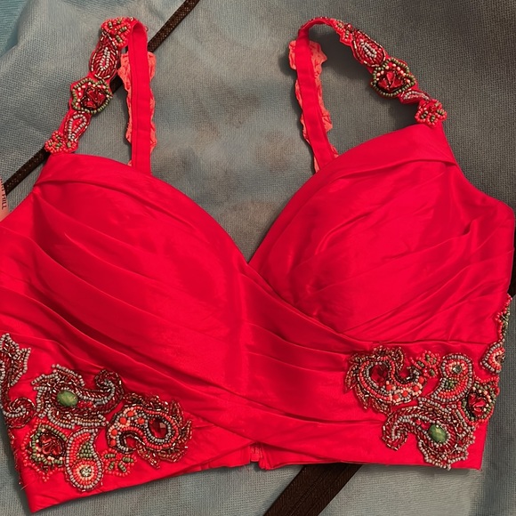 Sherri Hill size 2, with POCKETS! Gorgeous beads and stone work. - Picture 9 of 9